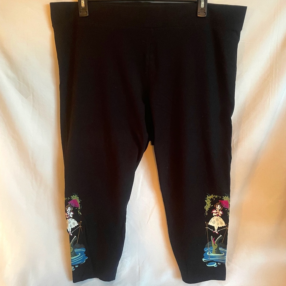Torrid x Disney Haunted Mansion Crop Legging - Umbrella Girl Black SIZE 4